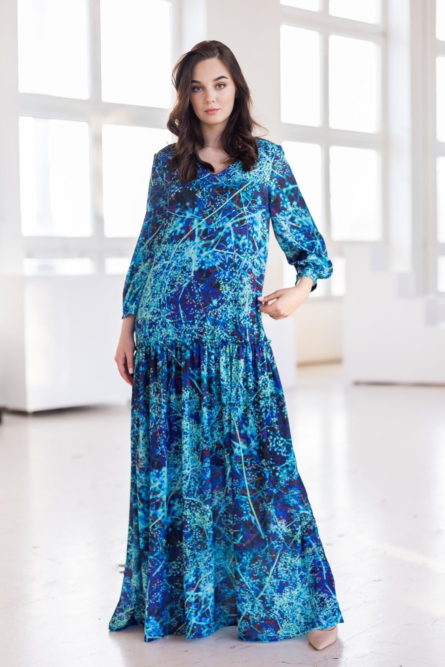 Long chiffon maxi dress with turquoise floral print