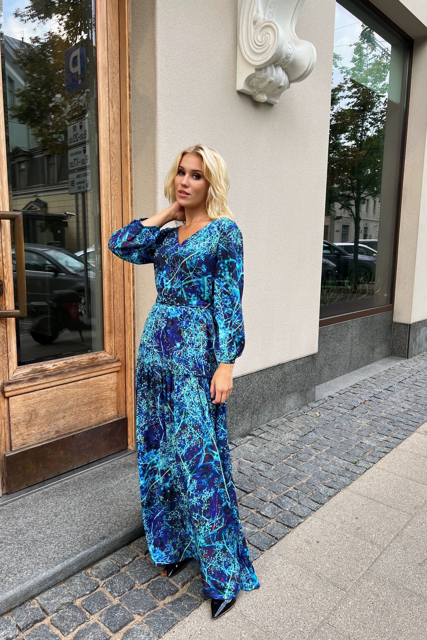 Long chiffon maxi dress with turquoise floral print